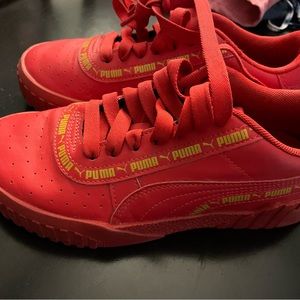 Puma Sneakers